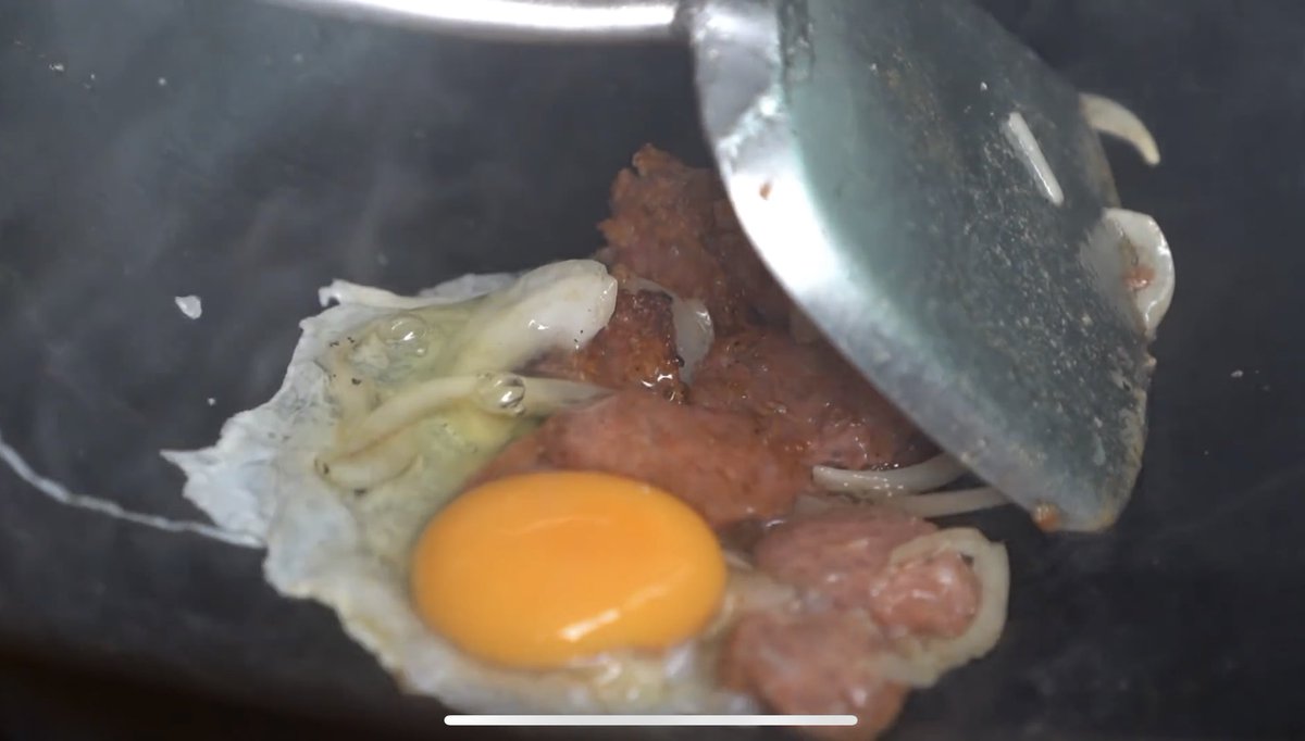 natitreview's tweet image. ชอบคอนเท้น #คนน้อยอร่อยมาก ของอาสาพาหลงจัง เค้าจะไปตามร้านเล็กๆที่ไม่ค่อยมีคน แต่อาหารอร่อย ได้ฟีลโฮมเมด เหมือนกับข้าวแม่ทำ❤️ #อร่อยบอกต่อ