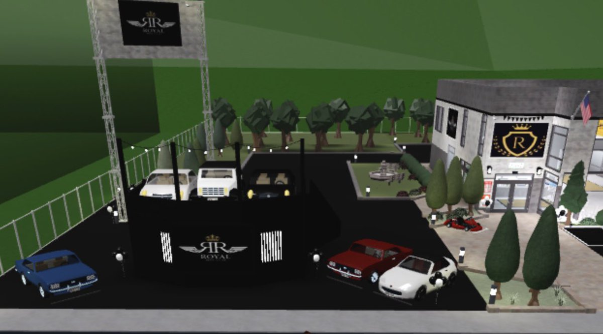 Royal_Bloxburg's tweet photo. The Main dealer got a much needed face lift thanks to the help of @Lethal_Glock! #Thegoldstandard #nowthenforever https://t.co/D8hRLy7IjH