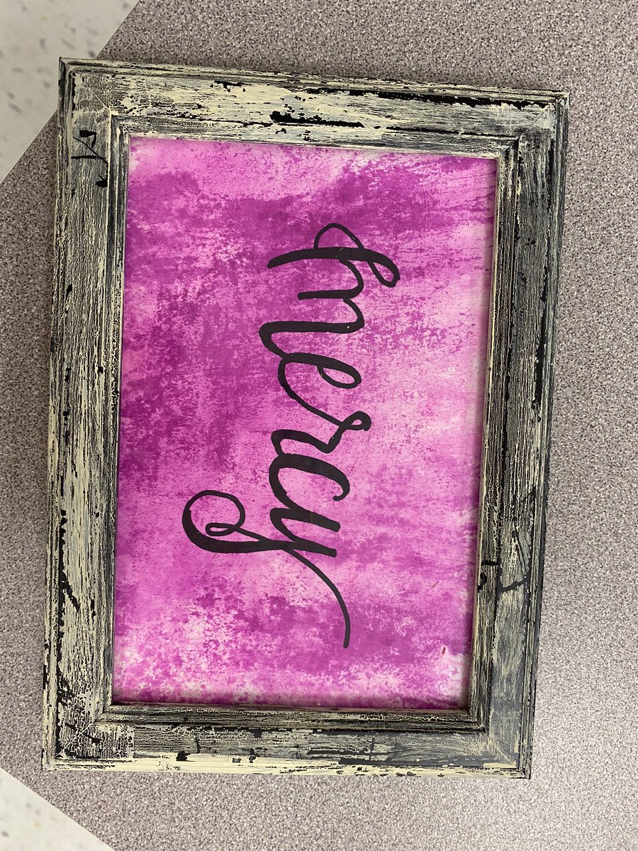 Bailey2706's tweet photo. I had this waiting for me this morning! Thank you Maycan Foley Tomlin and Carsyn! https://t.co/GHbAP4s5oX