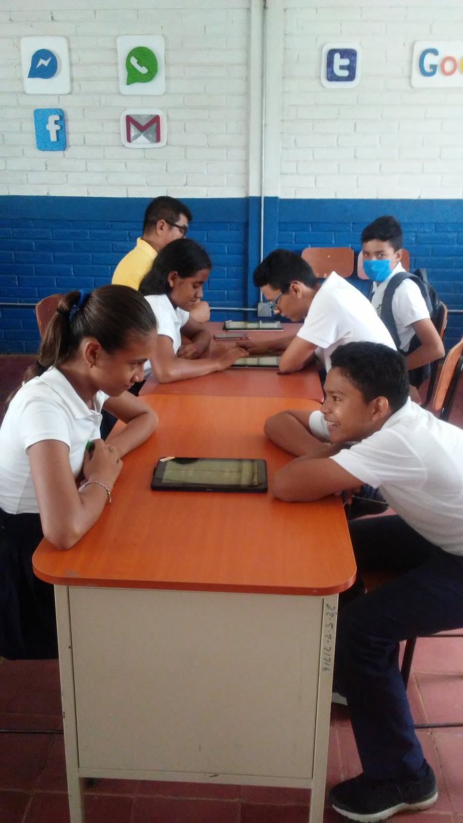 InstitutoNaci13's tweet photo. Duelos Matematicos A Través De Medios Tecnologicos, Donde Los Estudiantes Demuestran Sus Destrezas Mentales Haciendo Uso De La Aplicacion #MathDuel Gamificando Los Ambientes Escolares.
@minednicaragua @minedsanfco @LilliamHerrera9
#OrgulloPatrio #EnVictoriasEducativas https://t.co/OfUJgCmYZE