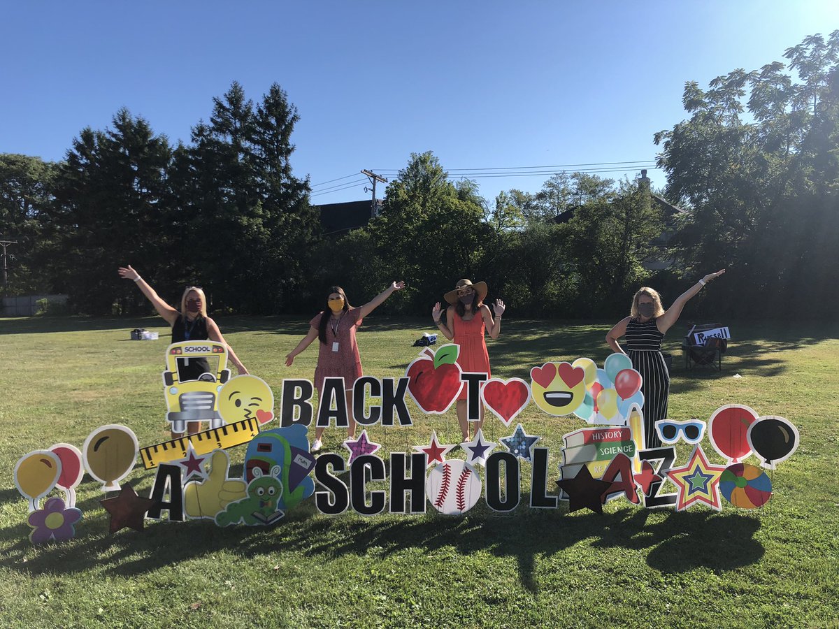 It’s a beautiful day and the 3rd Grade Team is ready to meet and greet our students! #engage109 #wal109 <a href="/jrussthird/">Jennifer Russell</a> @montgomeryin3rd