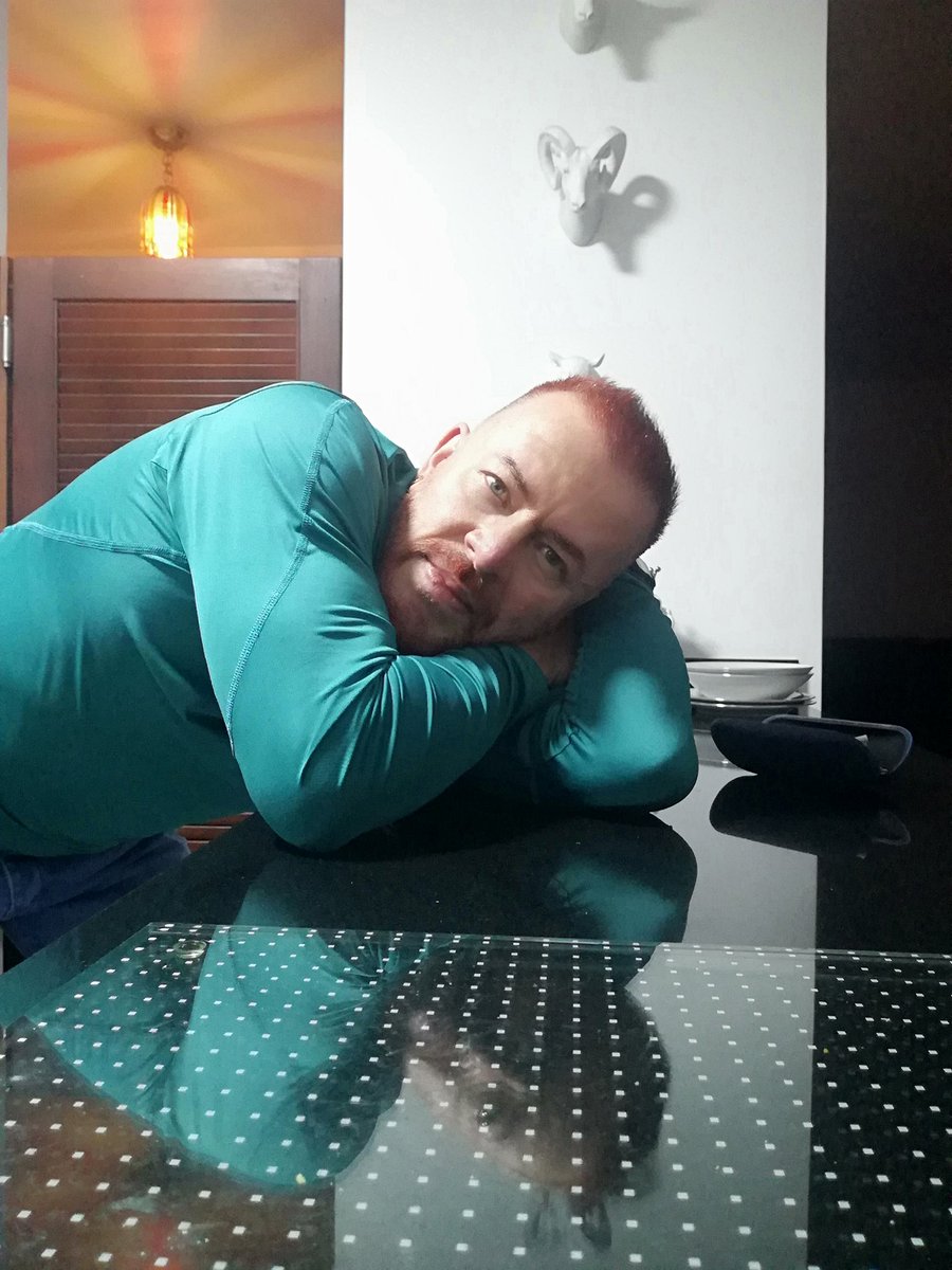 GermanBermudezO's tweet photo. #stayhome #stayathome #gayman #quédateencasa #fitnessencasa #fitman #maningreen #barbaroja #redhair #barba #barbado #lovemyhome #homesweethome #tiempodereflexion #agradecer #tiempodeagradecer #maninblue https://t.co/oc1SWNTnaT