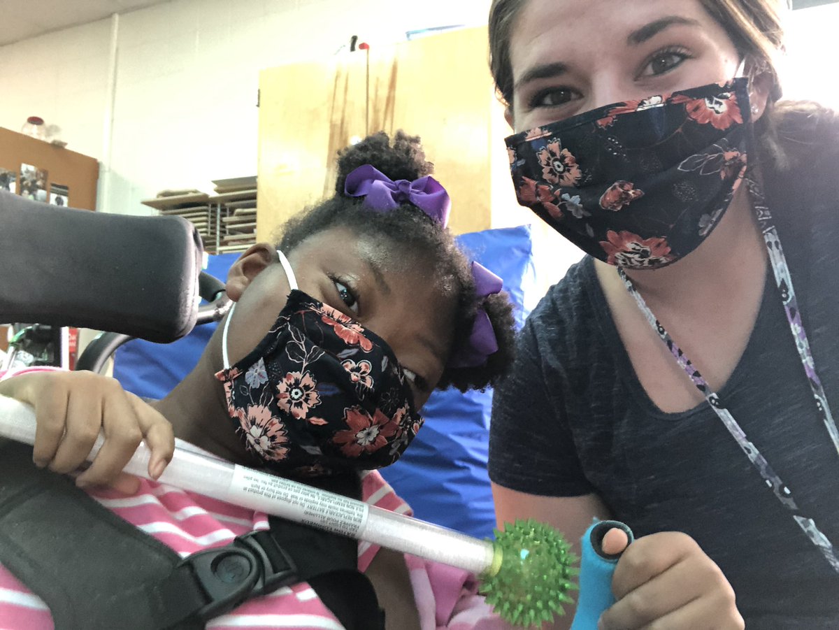 Matching masks and full of smiles!! ☺️