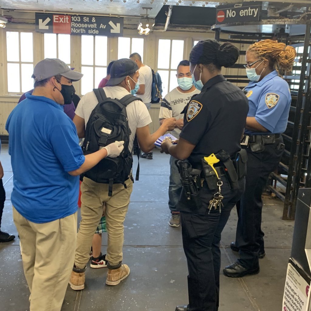 NYPD115Pct's tweet photo. Our community’s safety is always a priority — Our Community Affairs Officers teamed up with the Neighborhood Coordination Officers from Transit District 20 to share some safety tips with those using the transit system. https://t.co/TaLSCDmMbx
