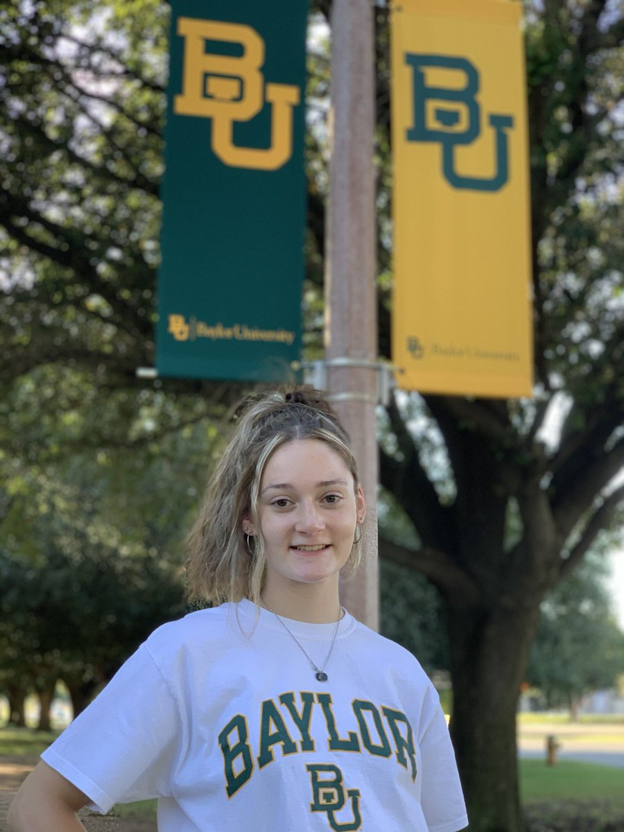 BlueSkyPdTweets's tweet photo. My Kess heads to college after a fantastic high school career. COVID hit and...lock down, broken elbow, water damage to our home, pulled wisdom teeth/dry sockets and Iowa derecho last week.  She’s tougher for it, Iowa Strong and BU is getting a good one.  @Baylor #bu24 #SicEm https://t.co/sf3iaRFcf2