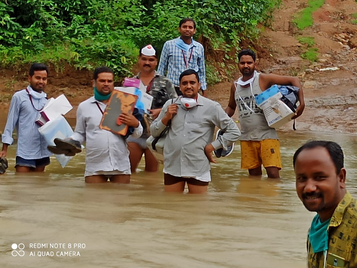 आज के कैबिनेट बैठक में कोरोना संकट से निपटने एवं साथ ही अनुपूरक बजट पर भी चर्चा की जाएगी
माननीय मुख्यमंत्री जी <a href="/bhupeshbaghel/">Bhupesh Baghel</a> से निवेदन RHO के प्रस्तावित वेतनमान पर भी चर्चा करें
#शुभकामनाएं💐
<a href="/TS_SinghDeo/">T S Singhdeo</a> 
<a href="/MohanMarkamPCC/">MOHAN MARKAM</a> 
<a href="/INCChhattisgarh/">INC Chhattisgarh</a> 
<a href="/VinodSevanLal/">Vinod Sevan Lal Chandraakar</a>