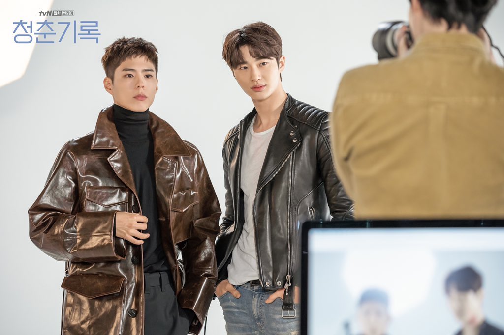 Ooof that charisma! I can’t wait for the BROMANCE and I definitely can’t wait for these two handsome men to STEAL HEARTS  Whoever thought it was a good idea to pair PBG & BWS...Bless you!  #박보검  #ParkBoGum  #ByunWooSeok  #RecordOfYouth