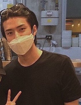 mQ0IGF73Iz6L15e's tweet photo. 해적때문에 머리 기르는 중인거면... 활을 든 장발의 세훈... 나에게 남은건 오열과 죽음 뿐이다 https://t.co/w7H3GC2FOk