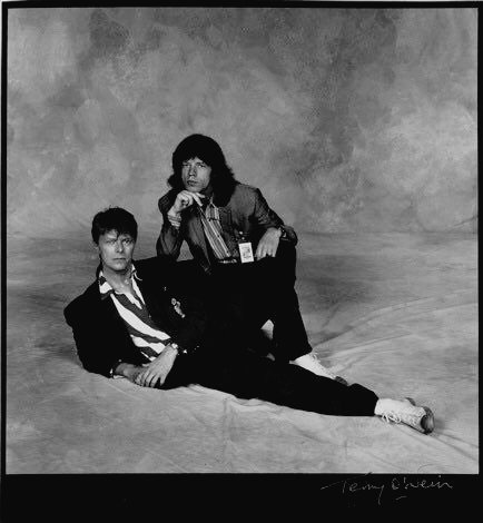 harry styles and louis tomlinson as mick jagger and david bowie, a thread