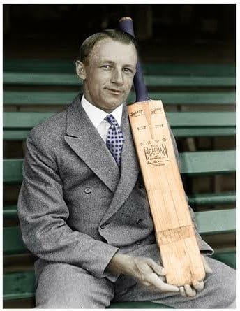 dcu_cricupdates's tweet photo. Most Runs in a Test Series

#OnThisDay in 1930, Sir Don Bradman finishes the series with 974 runs v England

His Scores
8 &amp; 131 at Nottingham
254 &amp; 1 at Lords
334 at Leeds
14 at Old Trafford
232 at The Oval

@dcu_cricupdates 
#Cricket https://t.co/oPKTFe8Ick