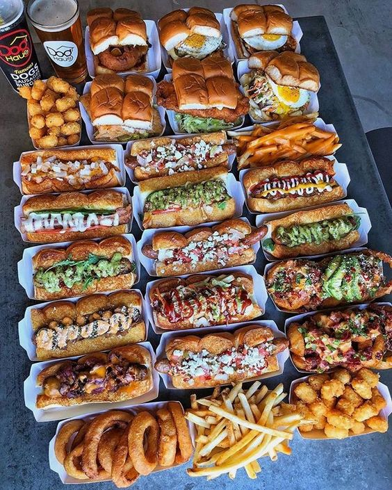 SDSANA96's tweet photo. Hallo my new family SDONGENCY ✿ 🎔
Salam kenal ya Sana disini, karna udah kenal, jadi ayo saling sayang 🎊

Sana mau bagi makanan yang banyak biar sehat nih, tapi next time giliran sana yg di traktir ya 😚 https://t.co/9hQtWDXRyK