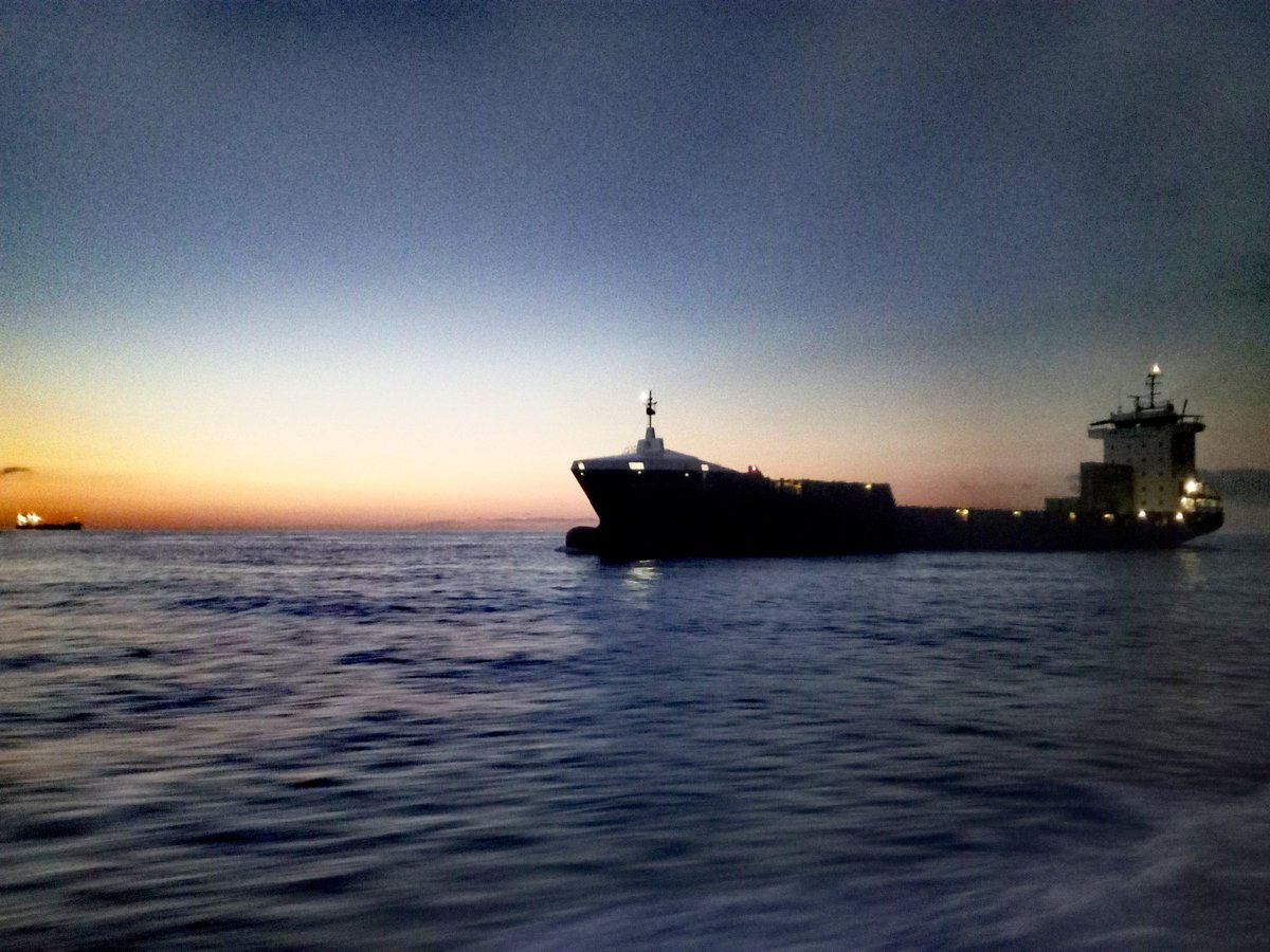 portoxrafa's tweet photo. Bon Dia, Bos Días, Buenos días #bcnport #Mediterraneamente entrada #dorisschepers ..... https://t.co/Xc0YRX87Sy