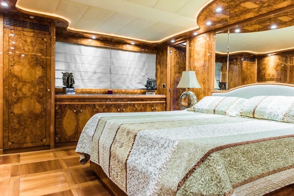 SovrenYachts's tweet image. Charter 25m M/Y Hemera IV in Ibiza this August/Sept! There has never been a more perfect time to cruise the ‘out of this world’ waters of Ibiza &amp;amp; Formentera! 
Hemera IV's interior layout sleeps up to 10 guests in 4 rooms. Contact charter@IYR.net
#yachtcharter #yachtcharteribiza