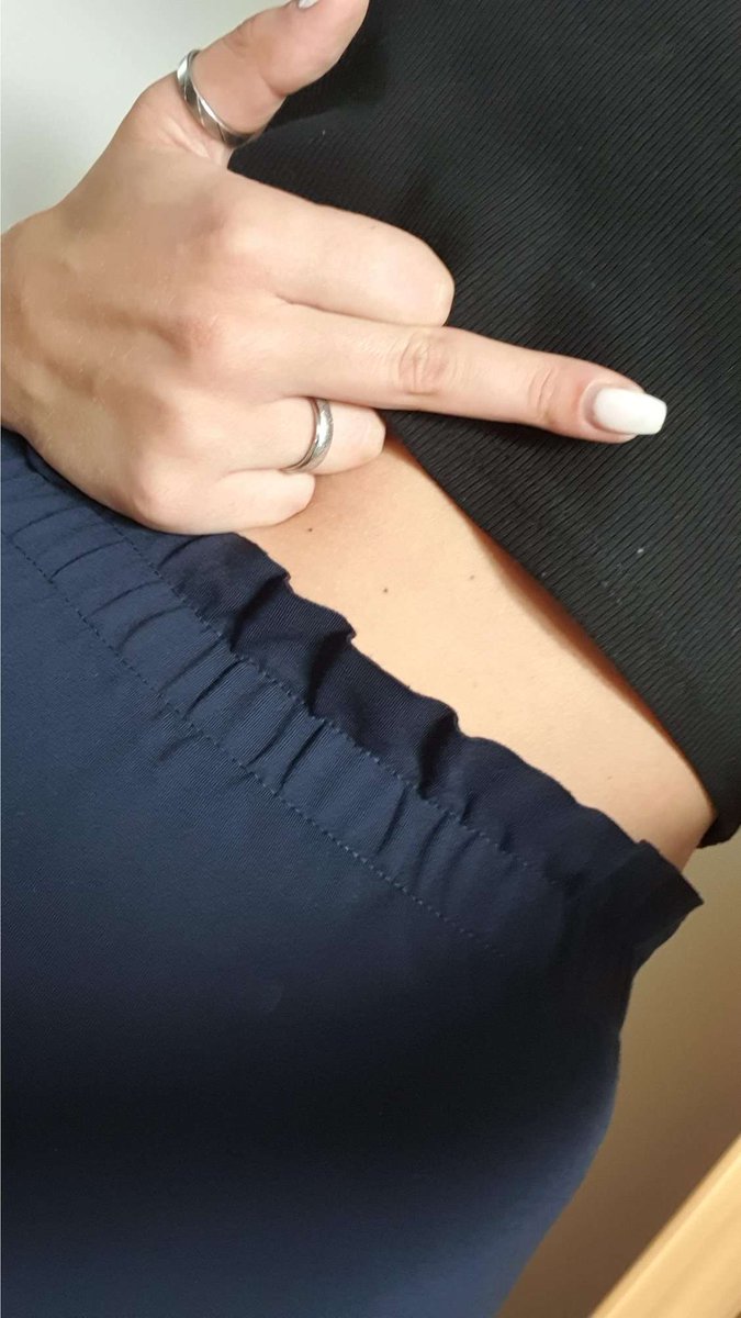 Celine52001743's tweet photo. Suche #CashAndGo in Berlin,   #Camsession und #Telefonsessions. #Geldherrin #Geldsklave #zahlschwein https://t.co/37Haq2rEeo