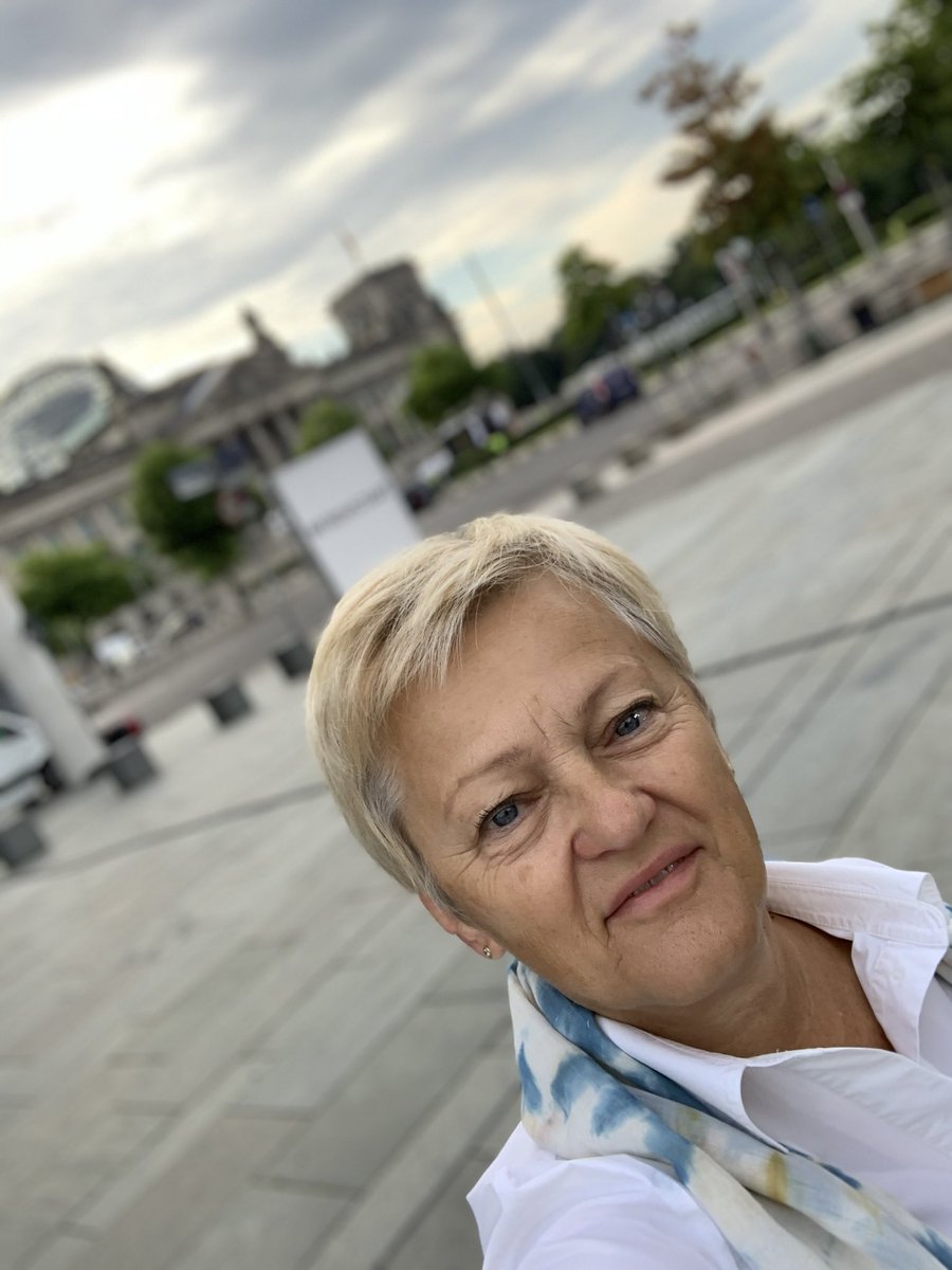 RenateKuenast's tweet image. #Frühstart