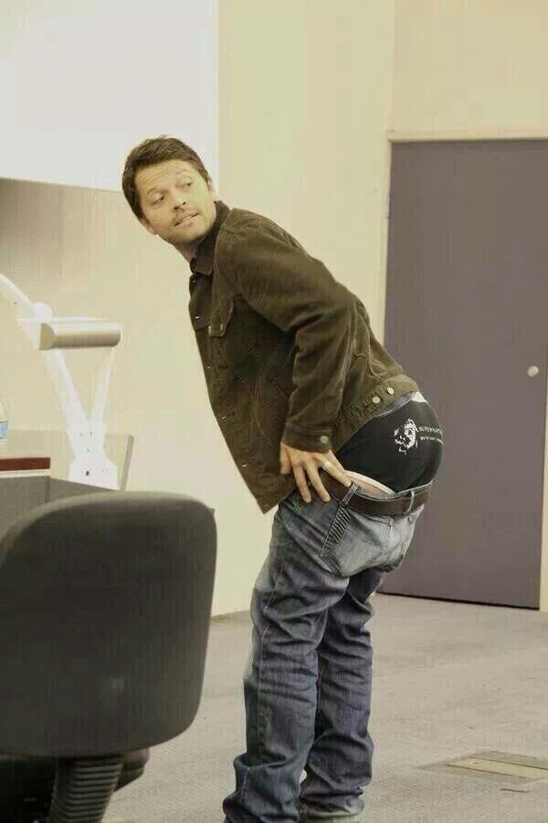 weird and/or unexplainable pictures of misha collins ; a thread in honour of this old man’s birthday