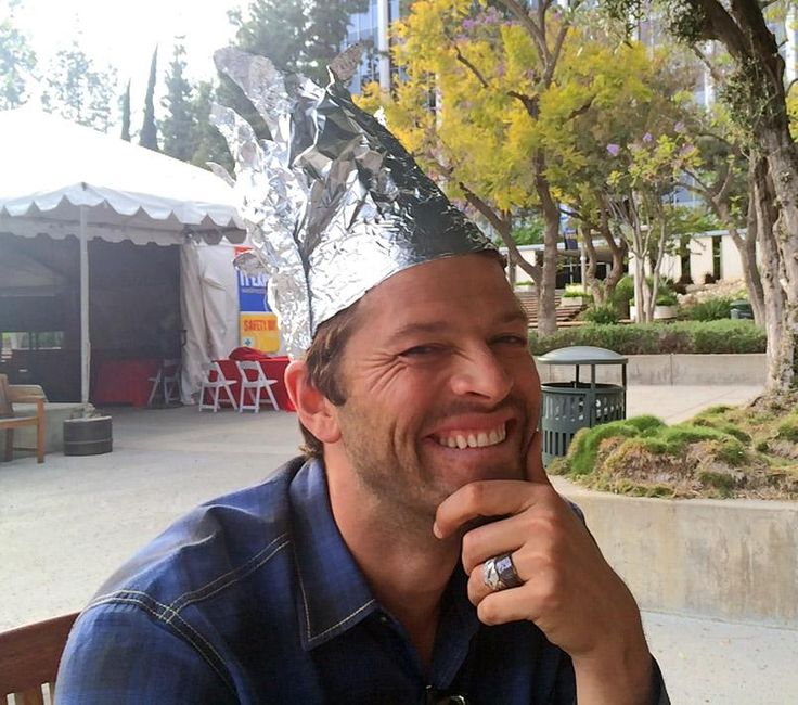 weird and/or unexplainable pictures of misha collins ; a thread in honour of this old man’s birthday