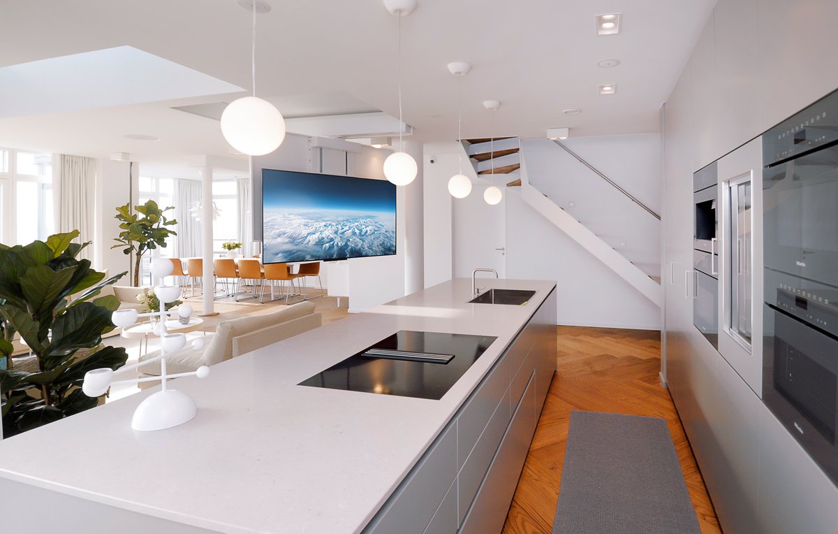 AutomatedTV's tweet photo. #specialelektronik and #fremlab chose our CHRTS to give their client the opportunity to watch TV from any area of their open-plan penthouse.

Find out more about our ceiling hinge range here - https://t.co/jbVESz6z0a https://t.co/W80Vd8N31X