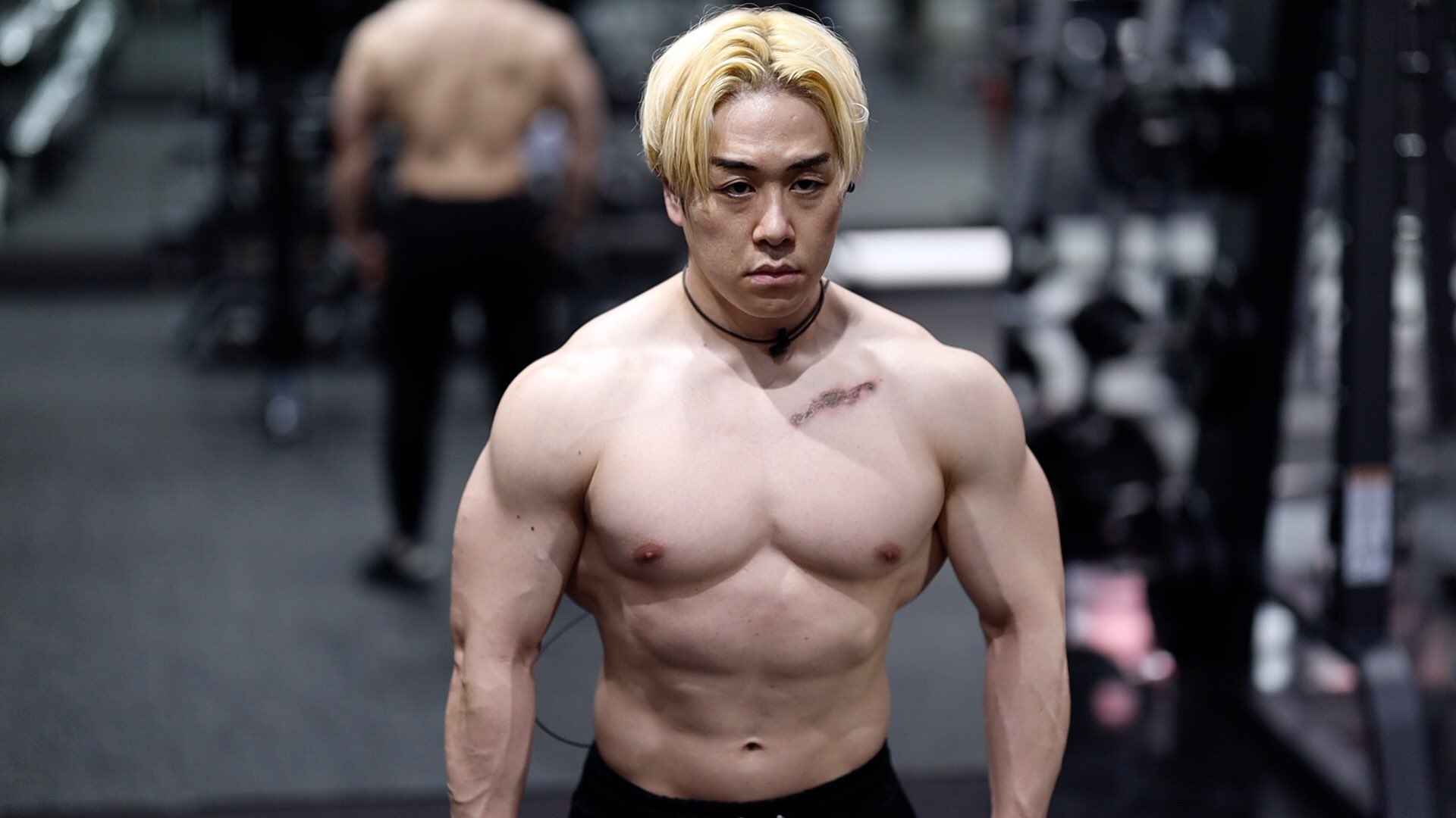 山澤礼明 筋トレyoutuber社長 なるべく脂肪を増やし過ぎずに筋量を増やしたいのですが自分の場合は砂糖と果物を食べないようにしています 果糖は肝臓で代謝され脂肪になりやすいのでちょっと厄介 砂糖の半分は果糖 バルク中の炭水化物は米 パスタ 芋 山澤礼明 筋トレyoutuber社長 なるべく脂肪を増やし過ぎずに筋量を増やしたいのですが自分の場合は砂糖と果物を食べないようにしています 果糖は肝臓で代謝され脂肪になりやすいのでちょっと厄介 砂糖の半分は果糖 バルク中の炭水化物は米 パスタ 芋