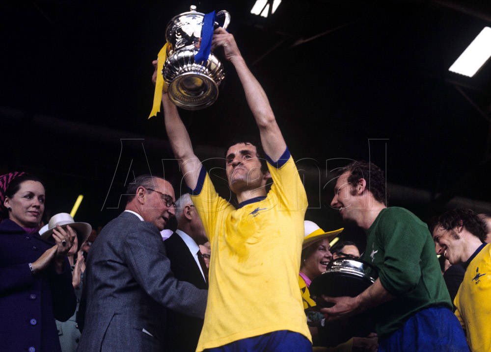 DaveMoonie's tweet image. If you wanted inspiration. Why not look at the double winning kit of 1970/71? #opportunitymissed.  Who ever designed this shirt should be sacked!