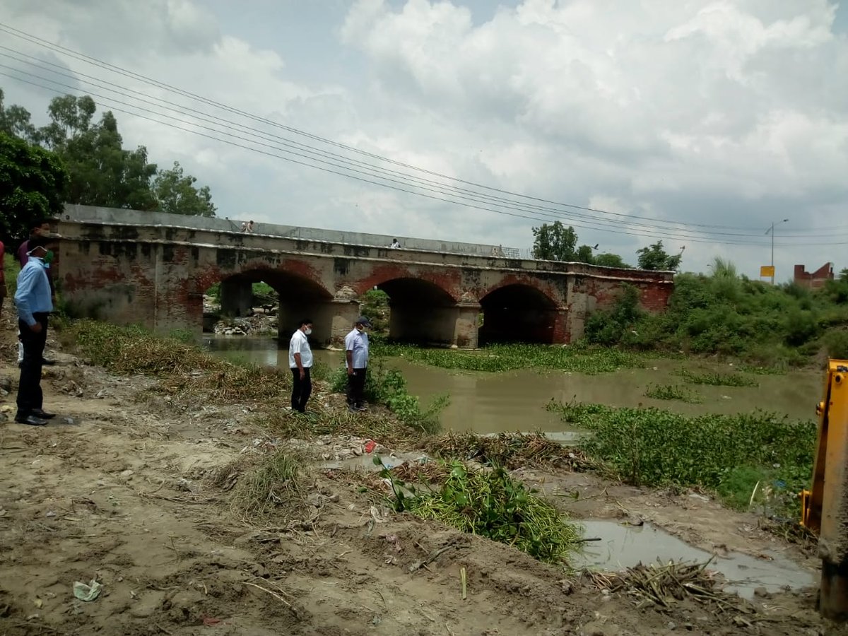 ईशन नदी में लगातार पानी आने से शहर में गंदा पानी साफ हुआ है, लोग पुनः "हमारा बचपन हमारी नदी" अभियान से जुड़कर साथ दे सकते हैं।।

घर में रहे, आवश्यक हो तभी निकले। मास्क लगाए, नियमो का पालन करें।।