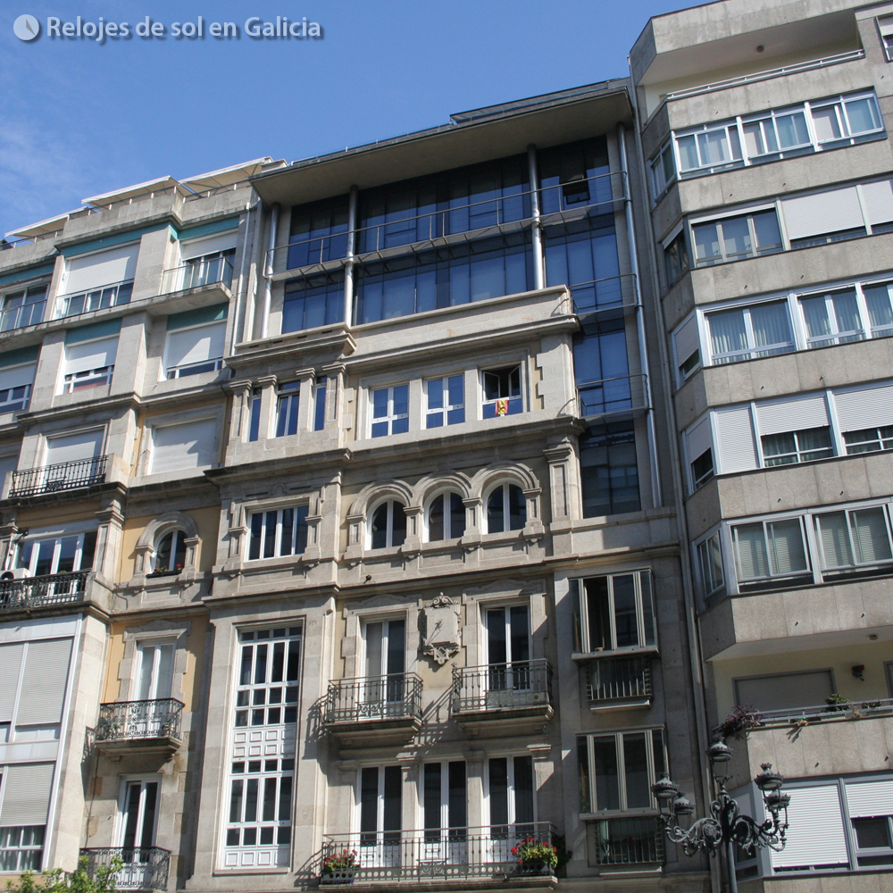 relojesdesolgal's tweet photo. #Relojdesol en el municipio de #Vigo (#Pontevedra)
#Reloxodesol no #concellodeVigo (#PO)
#gnômon #rellotgedesol #eguzkierlojua #relódesol #relógiodesol #sundial #sonnenuhr #cadransolaire #orologiosolare #aurinkokello #forja #forxa #forging #vigocentro #comarcadevigo #galicia https://t.co/QiLQ8bodpH