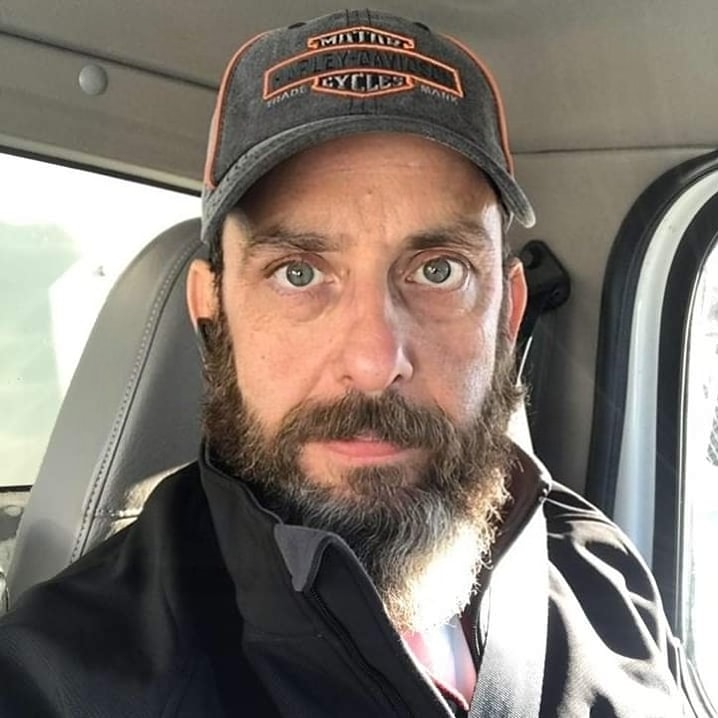 Maxerminegmail1's tweet photo. I spoke my slightly rowdy friends hypnotic trigger word outloud as we both sat in his truck and he was going on about chicks he'd banged, He went silent at once,I dared to look at him and this is exactly what I saw!!.He was simply staring at me , silently awaiting further orders! https://t.co/2jUBBKTkLg
