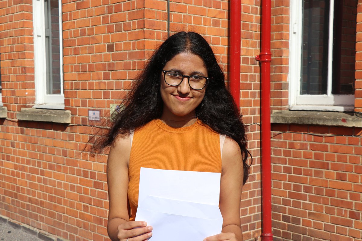 Sachi, a Grade 8 pianist who has participated in many of our College concerts, was delighted with her excellent results. She will study Music, Maths, Further Maths and Physics in the Sixth Form.
#gcseresultsday2020 #gcses2020 #gcseresultsday #sjcrmain
