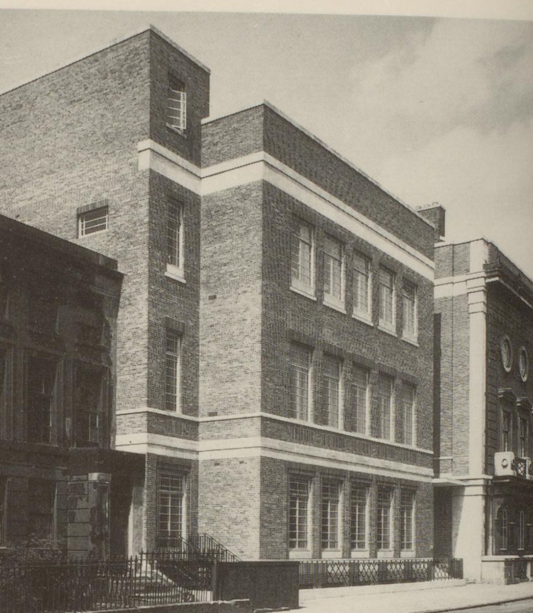 The 1935 extension was added by Sir Charles Reilly who designed the original building. The extension removed the partitions between the gendered spaces.  #OriginalThenOriginalNow