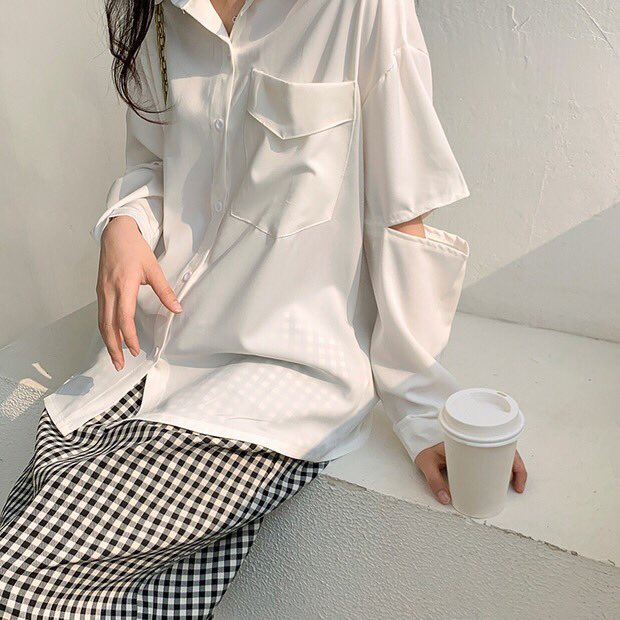 godshopstuff's tweet photo. มีความดีเทลตรงแขนไปอีกกกกก แบบเป็นน่ารักอยู่น้าาาา เนื้อผ้าเป็น polyester เบาๆไม่หนัก ไม่ร้อน

🏖white/ light green

🌋370.-

📬free reg

#preorder #godshoppre #พรีออเดอร์ https://t.co/mBoYFrSC7a