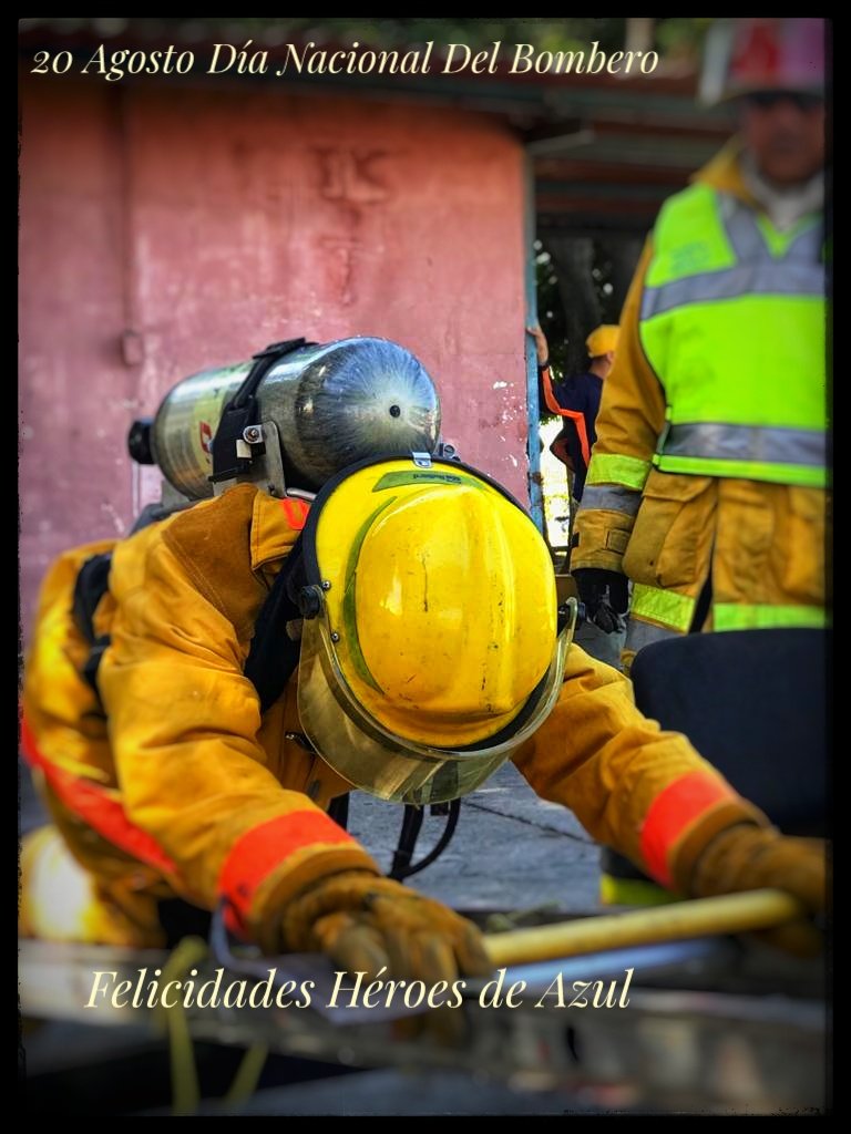 OrientalRedan's tweet photo. Hoy La Redan Oriental estamos de Fiesta al Celebrarse el Día Nacional Del Bombero y Bombera en Nuestra Patria. Felicidades Héroes de Azul.
@AngelMuozPerez4 
@alireyes01 
@DGNBEnLinea https://t.co/IjYDNYAWHT
