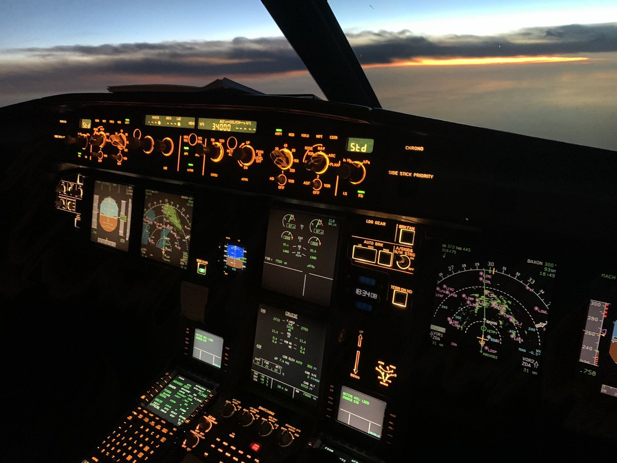 A/R Athènes bien sympa ! Au programme, les îles grecques, la Croatie, les dolomites.... I love my job!