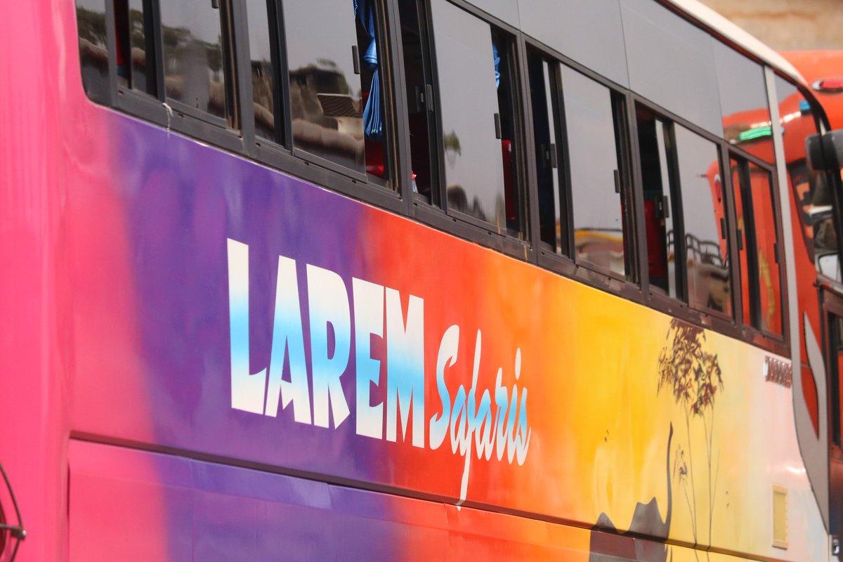 BusUganda's tweet photo. LAREM Safaris.

Kampala Gulu Express. 
ZHONG TONG 

#Busworlduganda 
#Ugandaboundbuses 
#passionateaboutbuses 
#Uganda https://t.co/MqciQG82kM