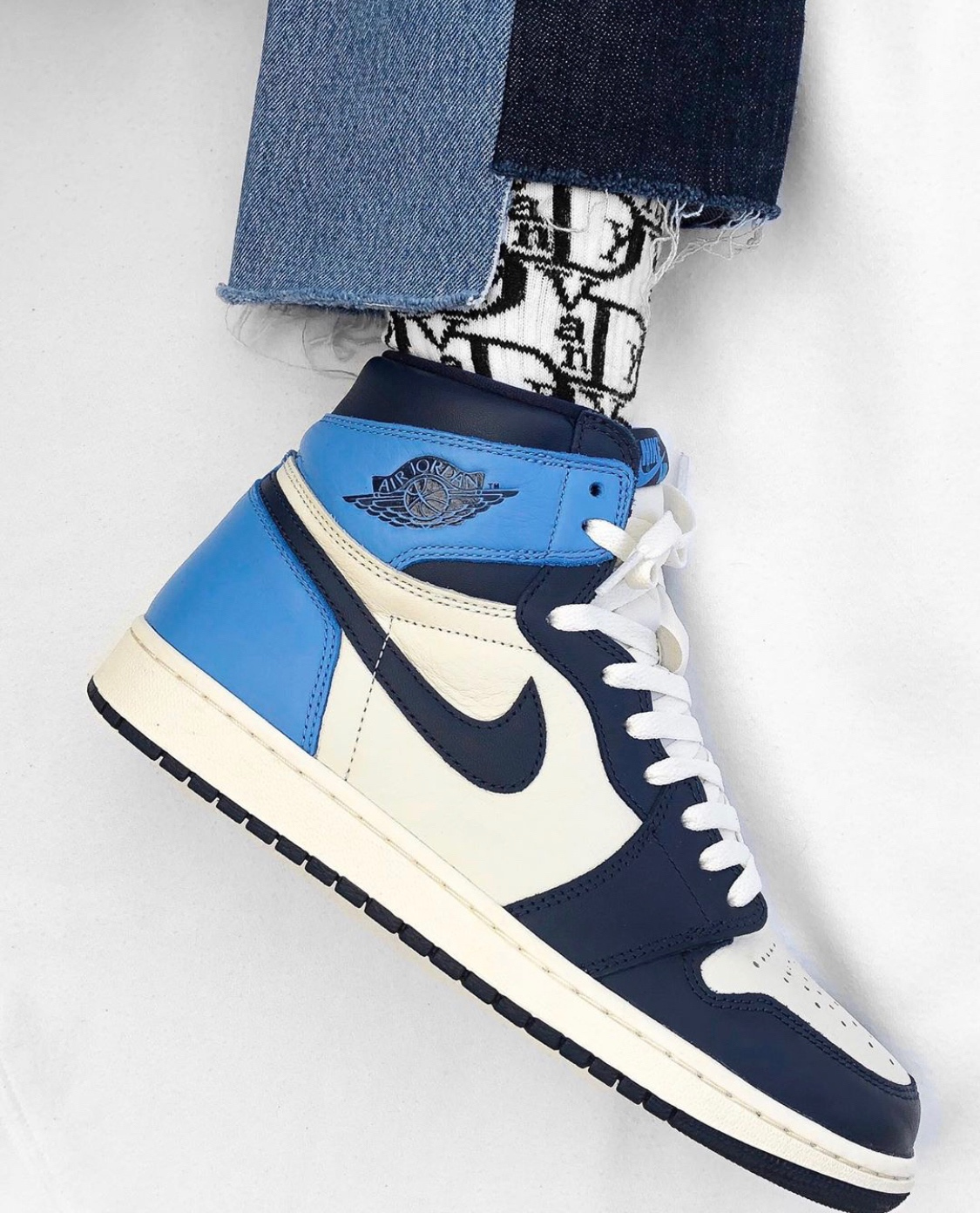 obsidian jordan 1 laces