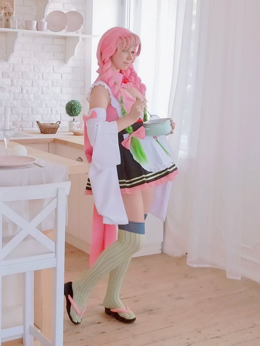 Kimetsu no Yaiba Maid Nezuki and Mitsuri shoot backstages 🌸 Nezuko https://t.co/26O0Aj2HTg   #cosplay<a href="/tag/backstage"class="tags"><span>#backstage</span></a><a href="/tag/cosplay"class="tags"><span>#cosplay</span></a><a href="/tag/%E9%AC%BC%E6%BB%85%E3%81%AE%E5%88%83"class="tags"><span>#鬼滅の刃</span></a><a href="/tag/nezuko"class="tags"><span>#nezuko</span></a><a href="/tag/mitsurikanroji"class="tags"><span>#mitsurikanroji</span></a>