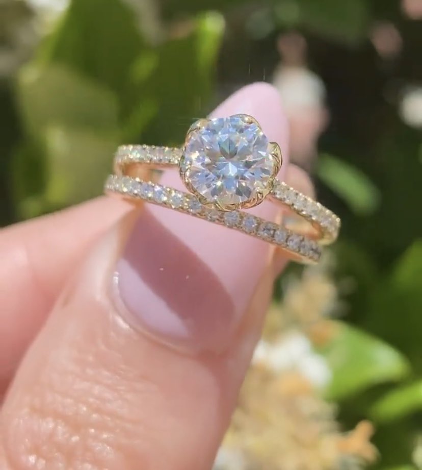 Hey <a href="/alexwaarren/">Alex Warren</a> this would be a cool gift..... can we just @ alex until we’re married 😬