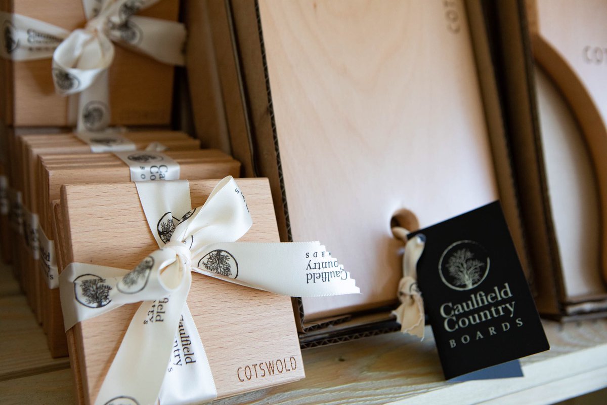 The Cotswold Outpost tweet media