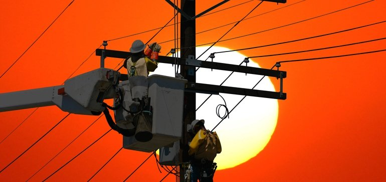 California had rolling blackouts  https://www.utilitydive.com/news/california-power-outages-underscore-challenge-of-maintaining-reliability-du/583727/ because of airconditioner demand soarding in a heat wave while some gas plants went offline.With enough electric vehicles using their batteries smartly this would NEVER happen. Not even with 100% solar and wind. (thread)