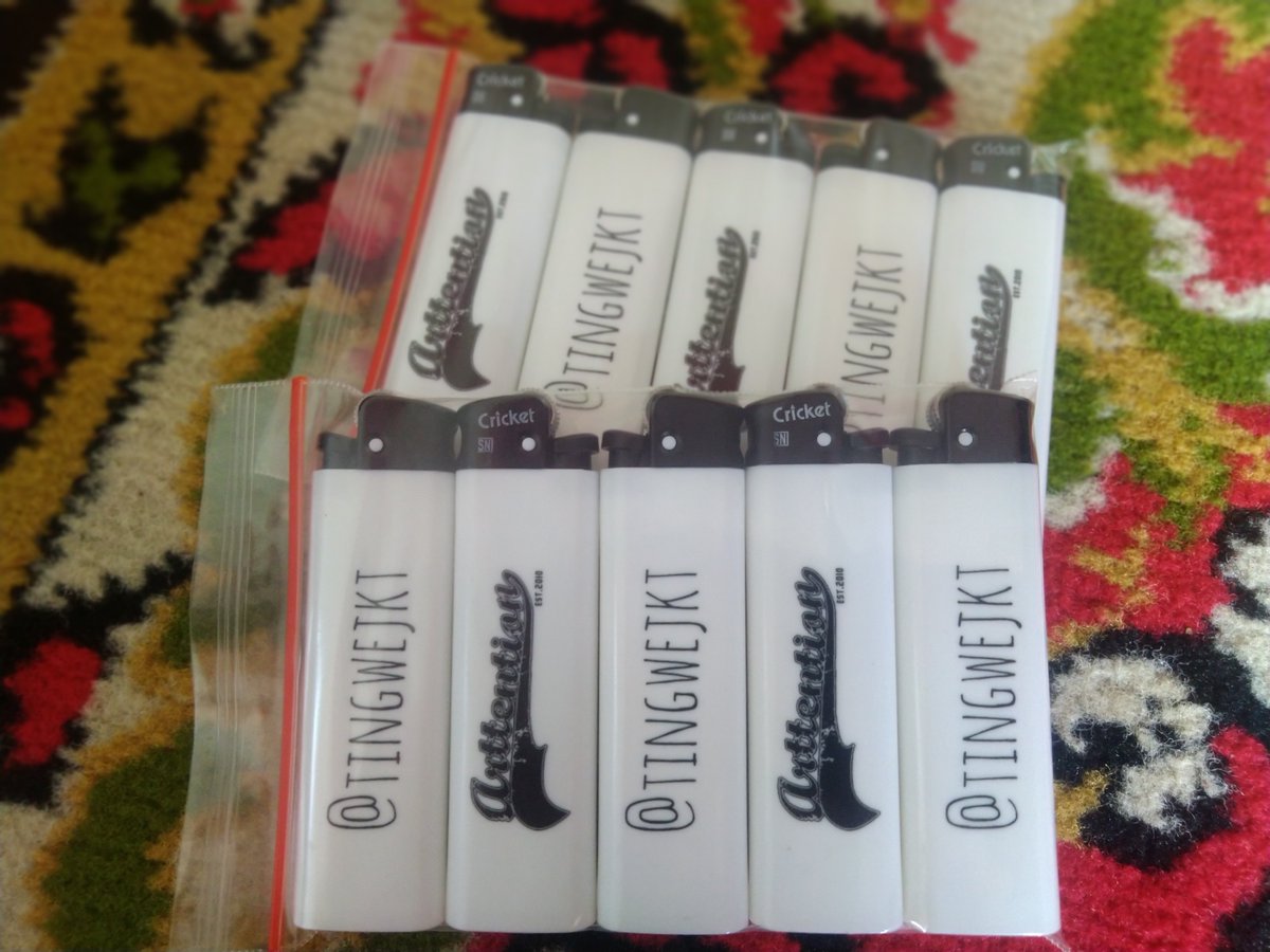 ArttentionC's tweet photo. Korek Cricket limited edition tingwejkt x arttentionclothing https://t.co/4AQhBFC3IB