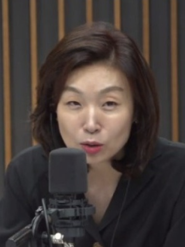 ArtEclipse7's tweet photo. 다음중 혜경궁 김씨는? https://t.co/faqRw6aisw