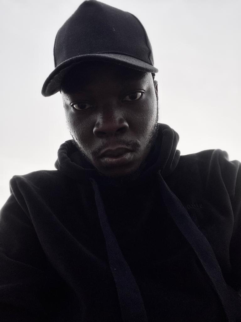 yaomenss's tweet photo. Jealousy comes in jokes pay attention
Good morning y'all👊💯🎬🎥🔥
#yaomenss #videodirector #directorslife #wakeandbake #ONGODALONE https://t.co/O4yTrsSugw