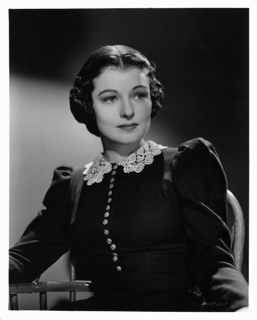 DevilishPhonk's tweet photo. In my opinion, the girls of the previous generation looked much better than they do now. They were naturally beautiful. Just look at the 40s actress Ruth Hussey #ruthhussey #40s #actress #movies #beautifulwomen #beautiful #women #girl #naturally https://t.co/AH1IEsOCez