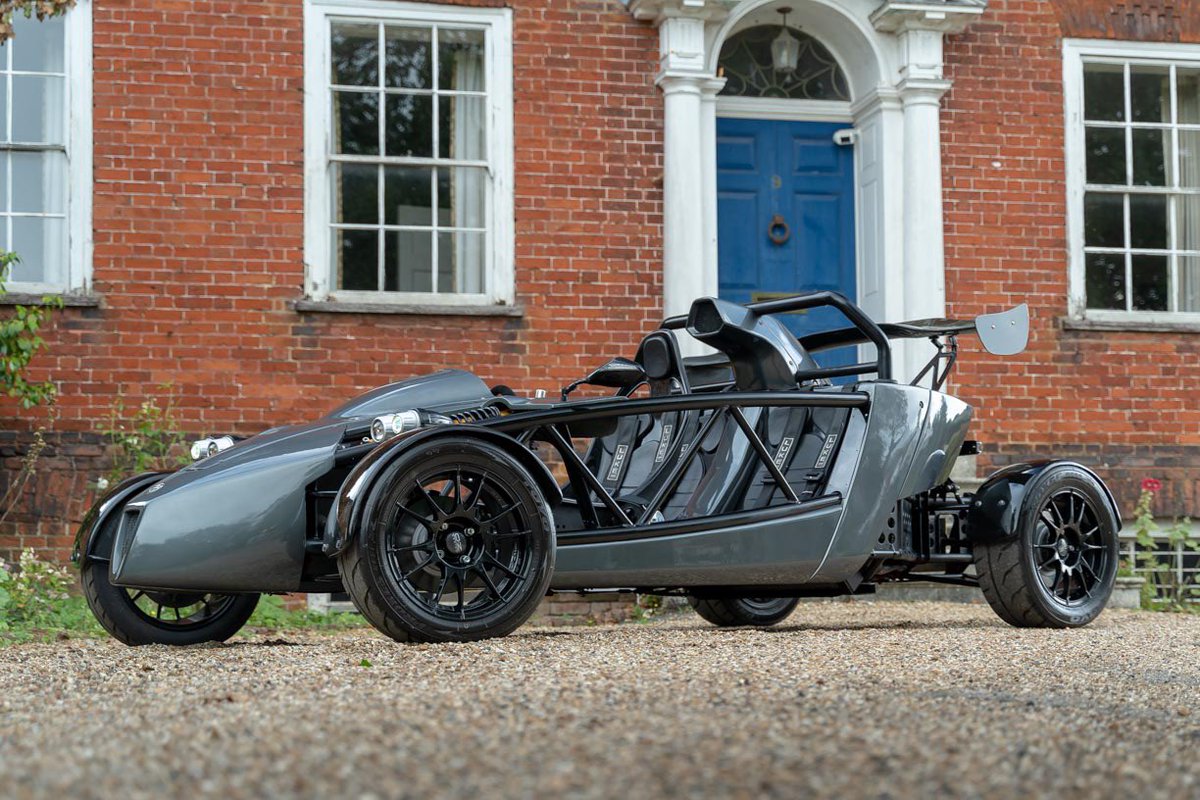 TotalHeadturner's tweet photo. Fancy a threesome, the 3 seat SDR V Storm with Ducatti 1199 S, V Twin is wild, https://t.co/OWBXuJIZZU for more info #sdr #vstorm #ducatti #vtwin #3seats #f1 SDR MOTORSPORTS Ducatti F1 @vtwin @superfast https://t.co/MChQFsGNYK