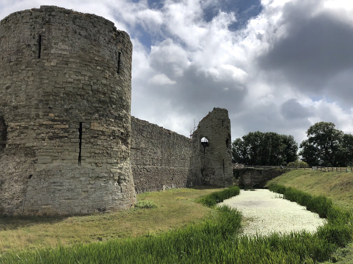 Medieval Pevensey Castle is located within the walls of the Roman fort. Castle dated 13th century. It’s where William the Conqueror likely built his defenses in 1066, when he landed his 700 odd ships in Pevensey Bay at the start of the Norman Conquest of England  @EnglishHeritage
