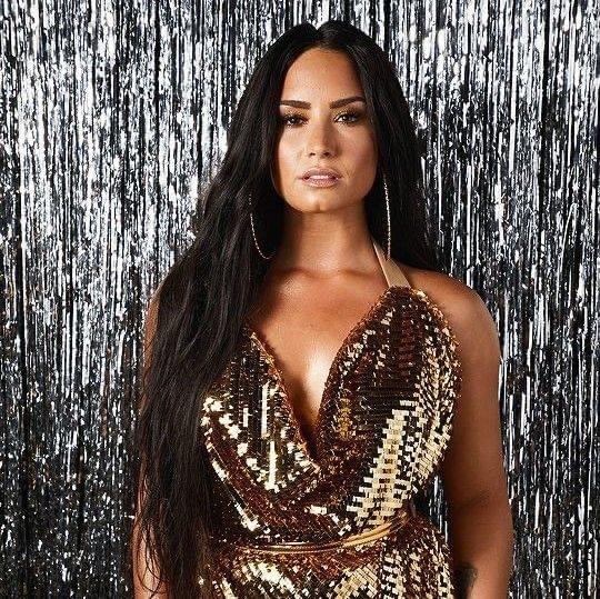 Happy birthday to Demi Lovato, Fred Durst, Jamie Cullum and John Hiatt!     