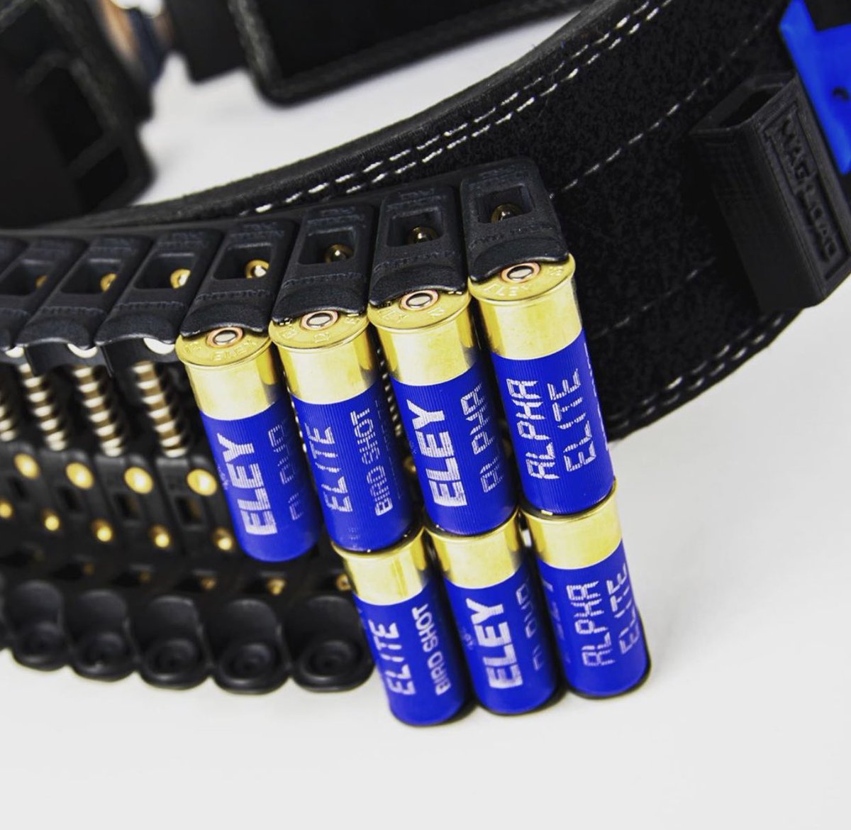 snake985BIGBOSS's tweet image. MAGLOADのホルダーかっこいいなぁ✨ほしー♫ ＃クアッドロード  ＃quadload