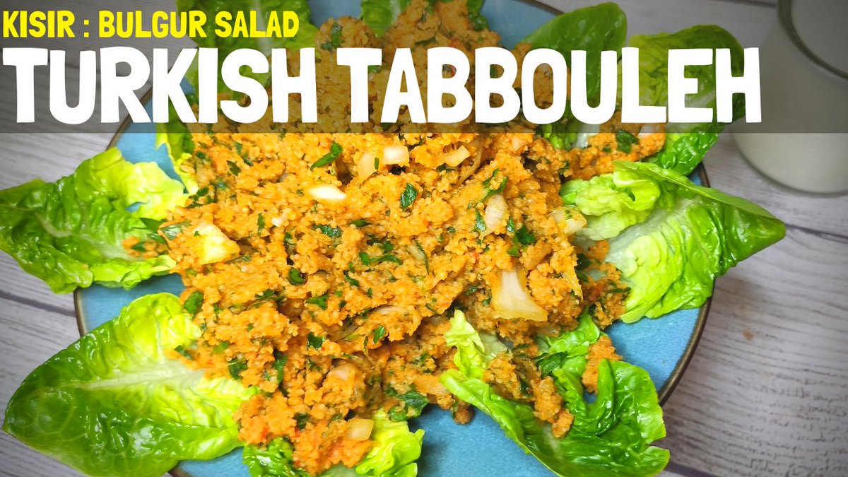 coozinaa's tweet photo. ⚠️ Don't trust someone who eats tabbouleh using a fork 
🎥 : https://t.co/qKwIRKuBiX

 #Turkish #Kısır #bulgursalad #coozinaa
#FridayMotivation #FridayFeeling #FridayInspiration https://t.co/pCXfd6pfUN