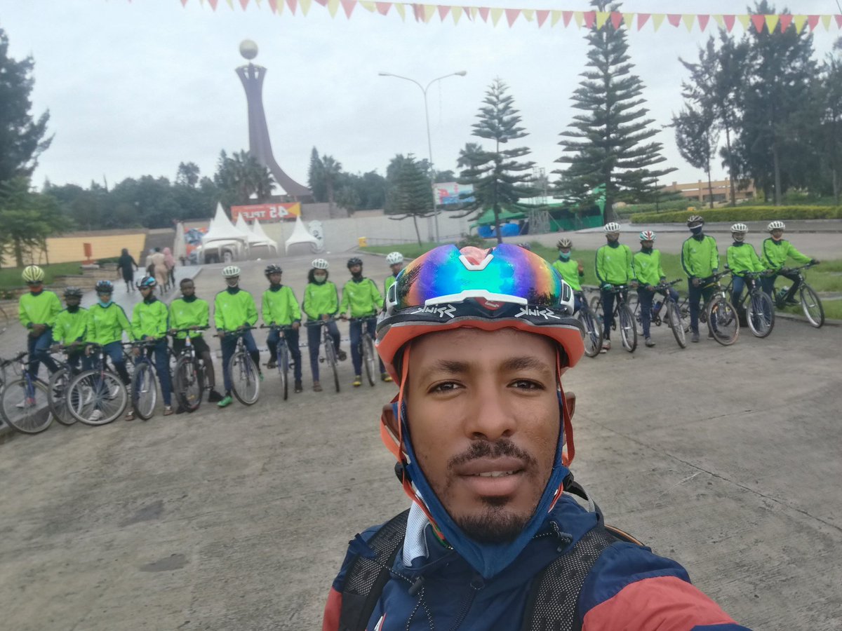 evanmayo1919's tweet photo. “ቱር መለስ ንሓምለዋይ ልምዓት” ብዝብል መሪሕ ሓሳብ ወፍሪ ተኸላ ፈልሲ ማዓልቲ !! #Green_Development 🚵🇪🇹👏👌 https://t.co/TR0Y1pwmDt