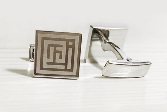 metalxcustom's tweet photo. Keep it simple and classy with these silver square cufflinks. 👌🏼 #metalxcustom https://t.co/rfsn6RfVvj https://t.co/d5lhavpDPa