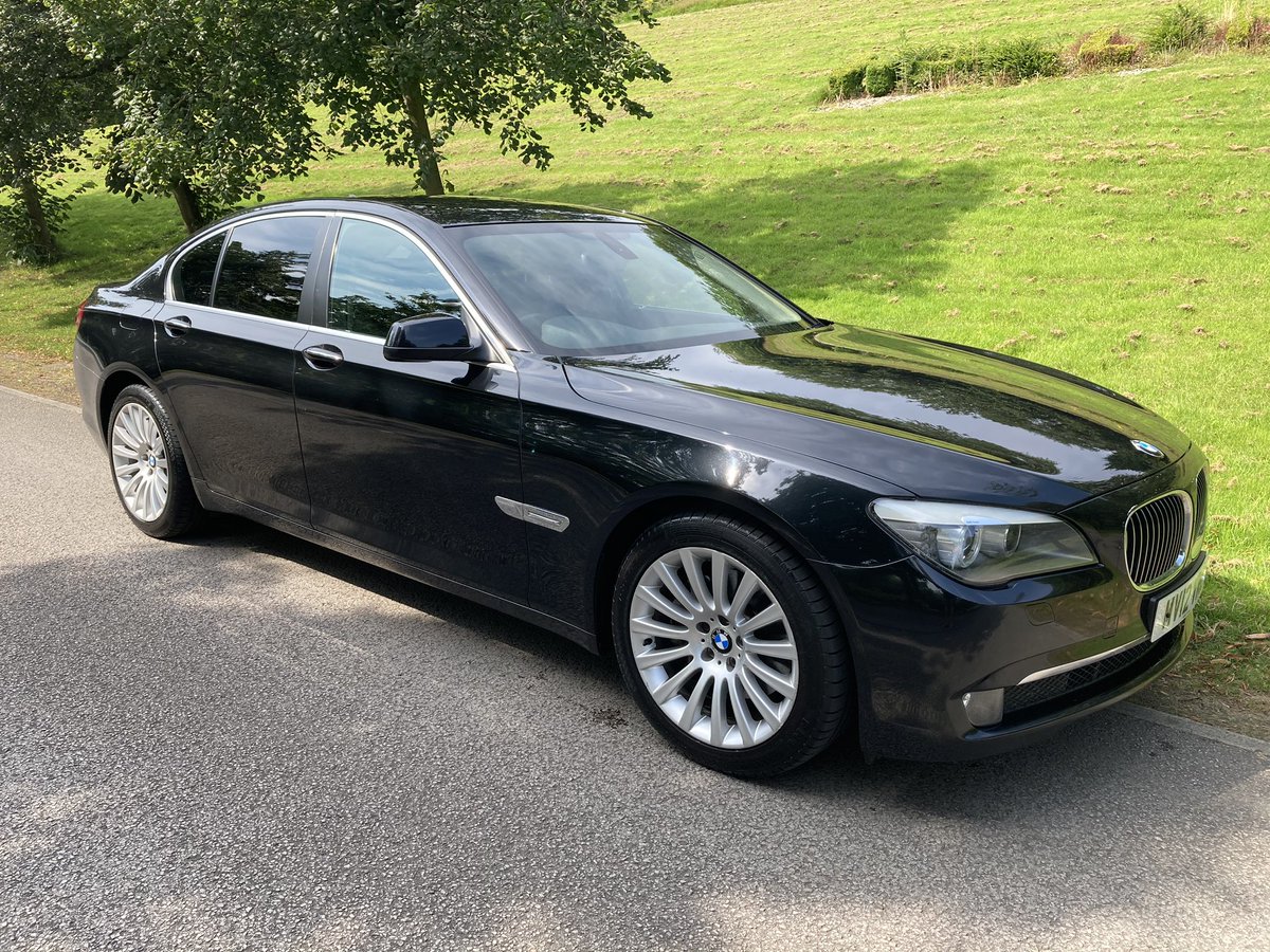 Luxury motoring anyone?
2012 BMW 730d SE - Black/Black leather - FSH - Sat Nav carmark-carsales.co.uk